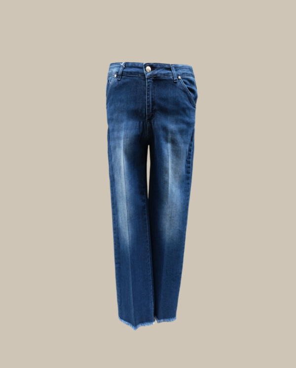 Jeans elasticizato gamba dritta sfrangiato in basso