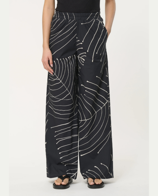 Pantalone nero con disegno avorio cotone gamba dritta