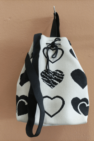 Borsa secchiello in tessuto con tracolla disegno cuori