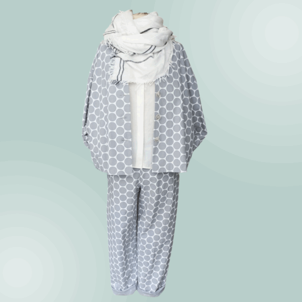 Giacca kimono bianca a pois grigi in cotone foderata - taglia unica stile giapponese - Produzione sartoriale - immagine 2