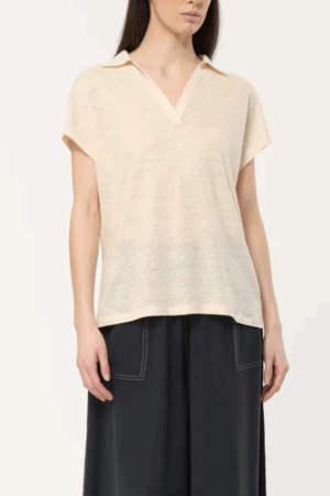 T-shirt in garza di lino color avorio, scollo a V