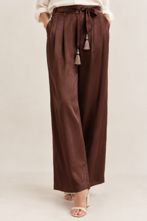 Pantalone in viscosa lucida color cioccolato con tasche