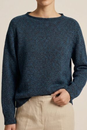Maglia melange blu taglio a scatoletta